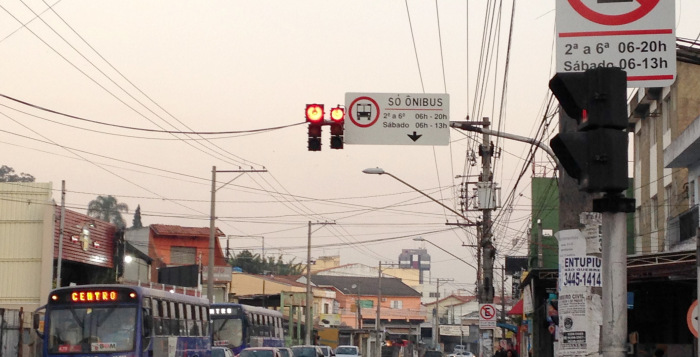 faixa-de-onibus-guarulhos