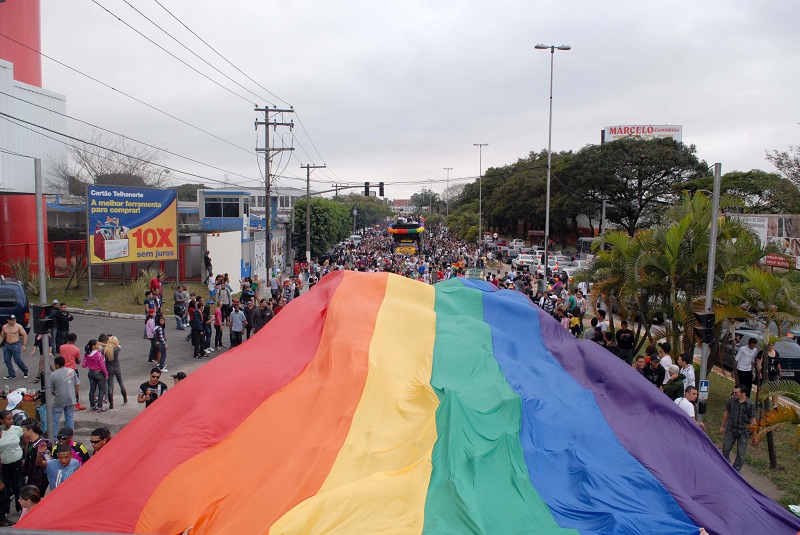 Assunto:6ª Parada Gay Local:Av. Tranquedo Neves  Data:03.07.2011 Foto:Márcio Lino/PMG