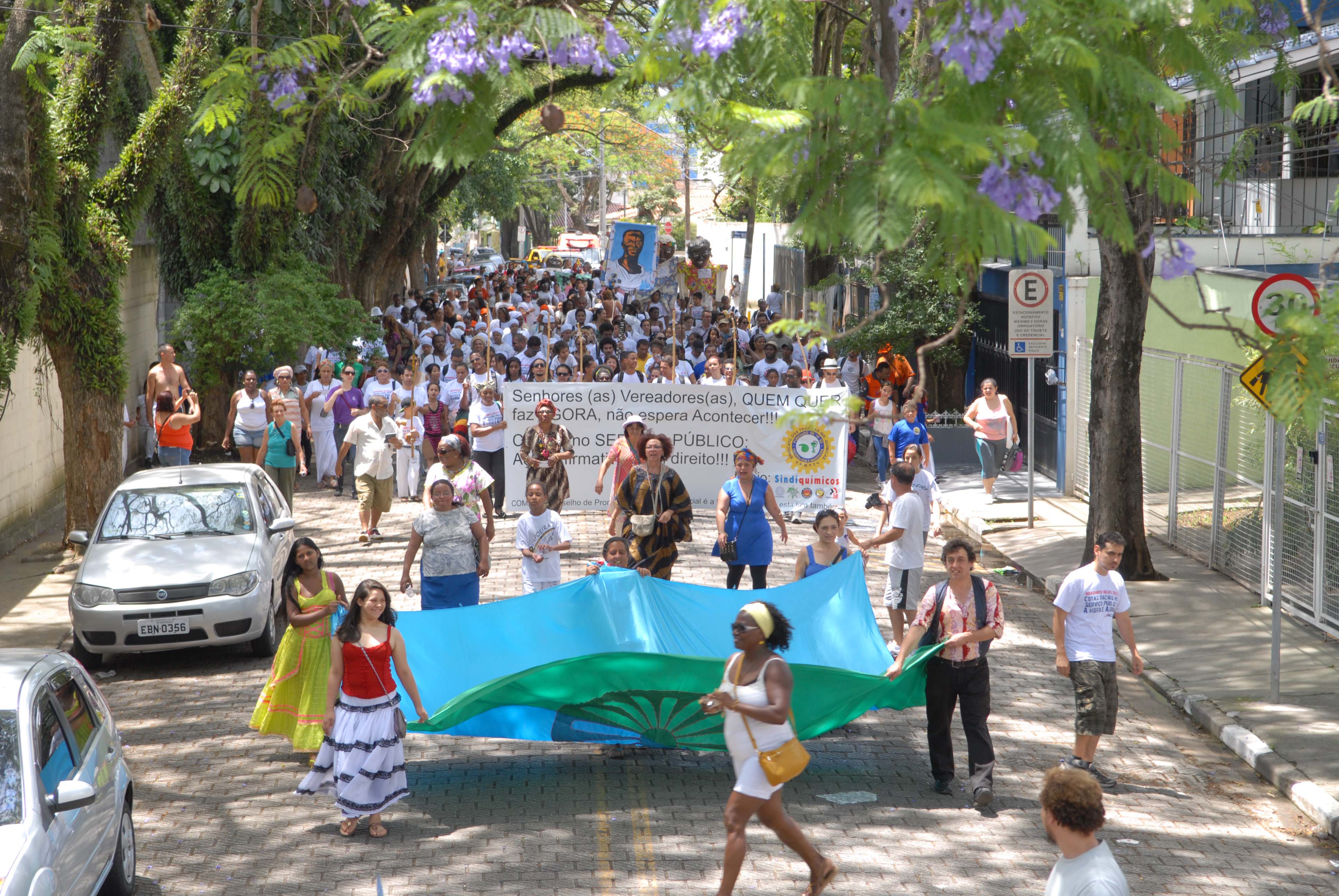 Assunto: Marcha da Consciencia Negra Local: Praça do Estudante Data: 20/11/2013/ Fotos: José Luiz/PMG