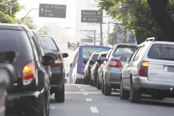 transito-guarulhos-carnaval