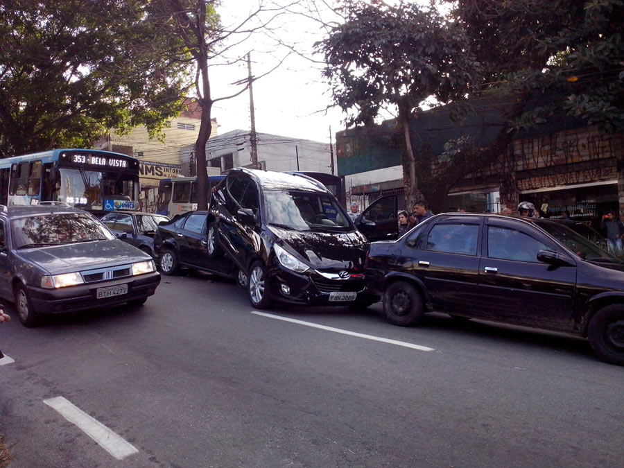 acidente-tiradentes-guarulhos