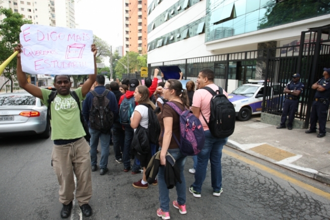 fatec-guarulhos-estudantes