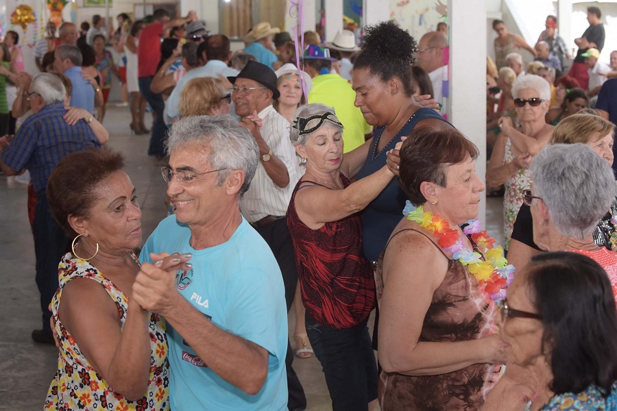 baile-carnaval-idosos-guarulhos (2)