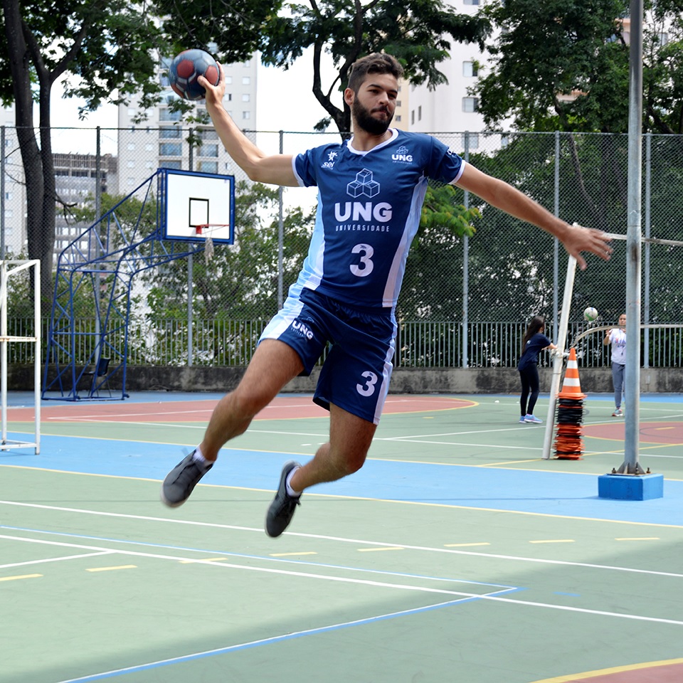 aluno-ung-handebol