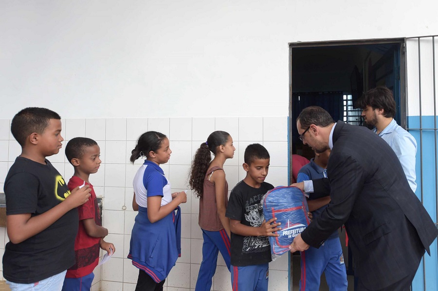 entrega-uniforme-escolar-guarulhos (1)