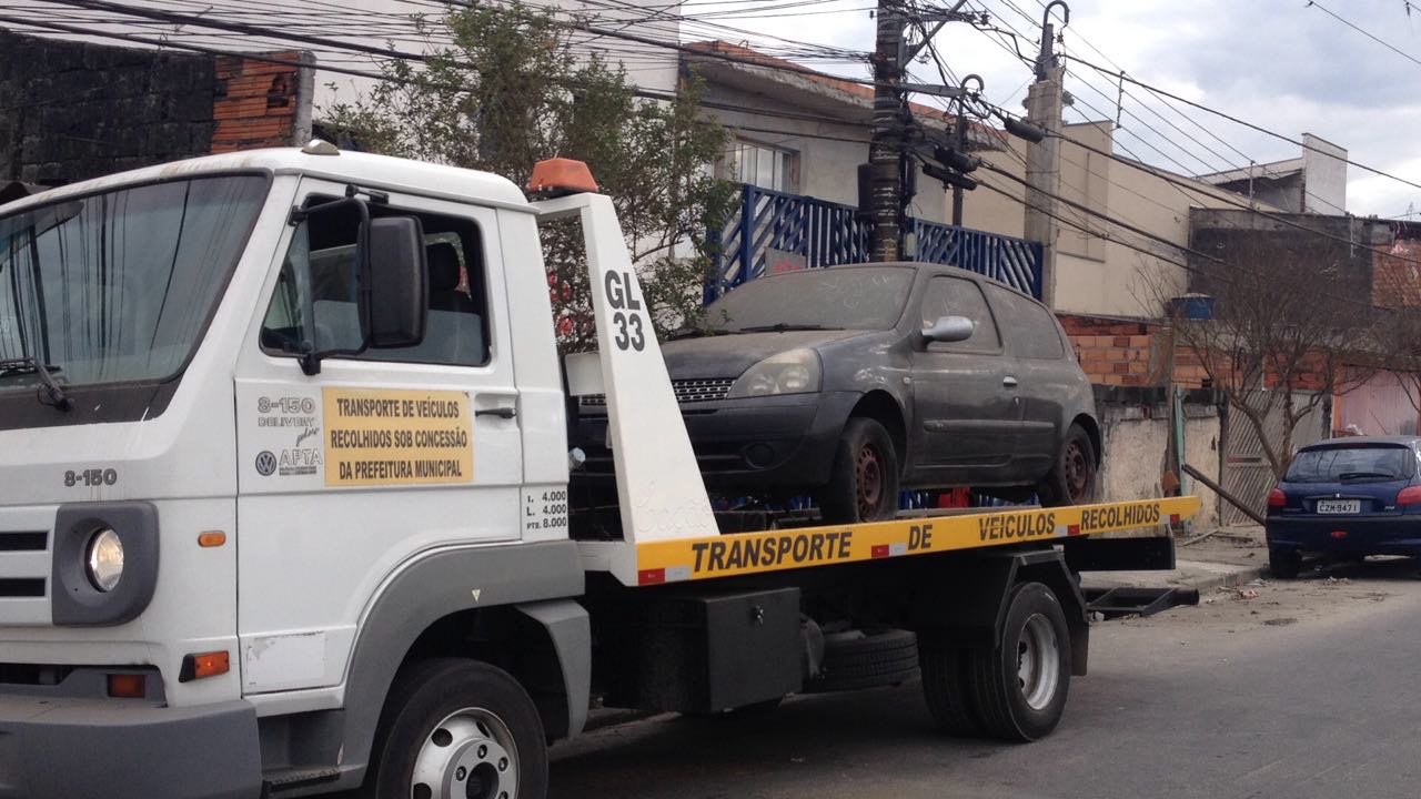 operacao-carro-abandonado