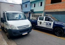 GCM de Guarulhos recupera caminhonete roubada no Taboão