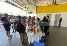 Segunda edição da Biblioteca Móvel transforma espera em leitura no Terminal Pimentas