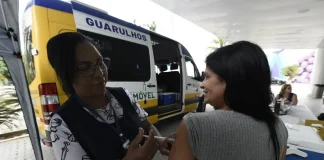 Vacimóvel leva vacinação contra influenza e outras doenças à Escola Jean Piaget neste sábado