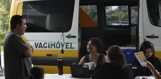Prefeitura de Guarulhos leva Vacimóvel ao Zoológico para atualizar vacinas de gripe e sarampo